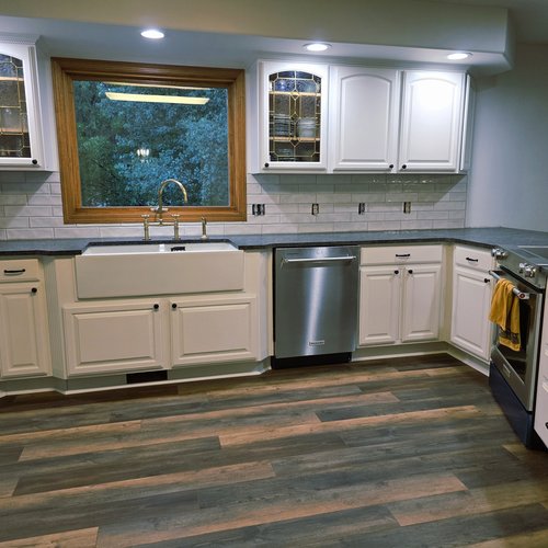 Steel Grey Satin Granite with Undermount Farmhouse Sink