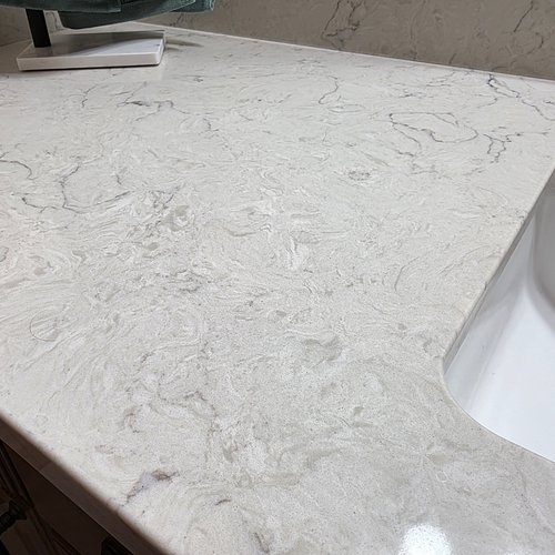 Carrara Mist Quartz in Bathroom